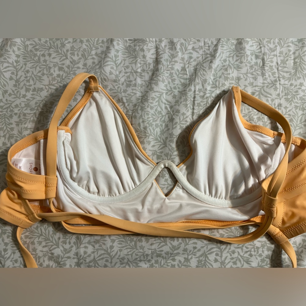 Shade and Shore Women’s Light Orange Underwire Tie Keyhole Bikini Top Size 38D - Picture 3 of 5
